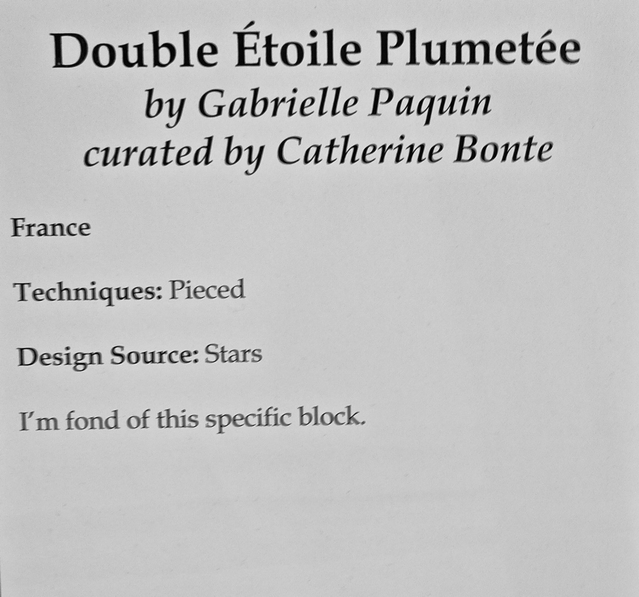 "Double Étoile Plumetée" by Gabrielle Paquin - Sign