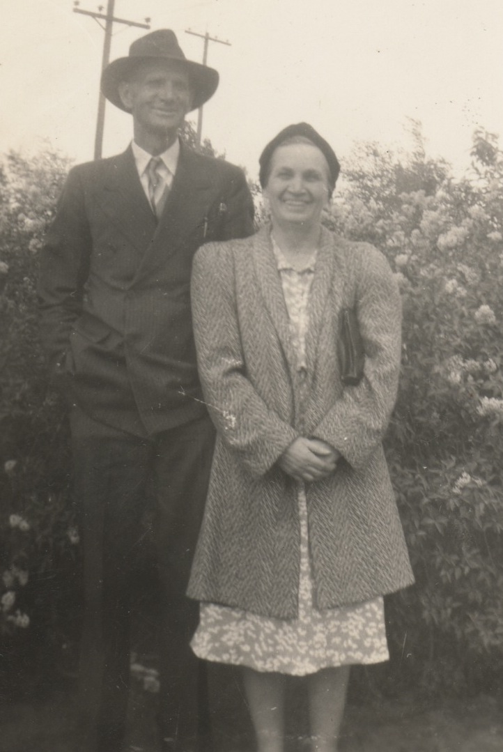 Robert and Ethel Abernathy in Floydada, Texas circa 1944. Photo courtesy of Marian Ann Montgomery. Museum of Texas Tech University