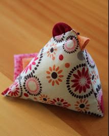 5681_chixpincushion.jpg 5681_chixpincushion.jpg